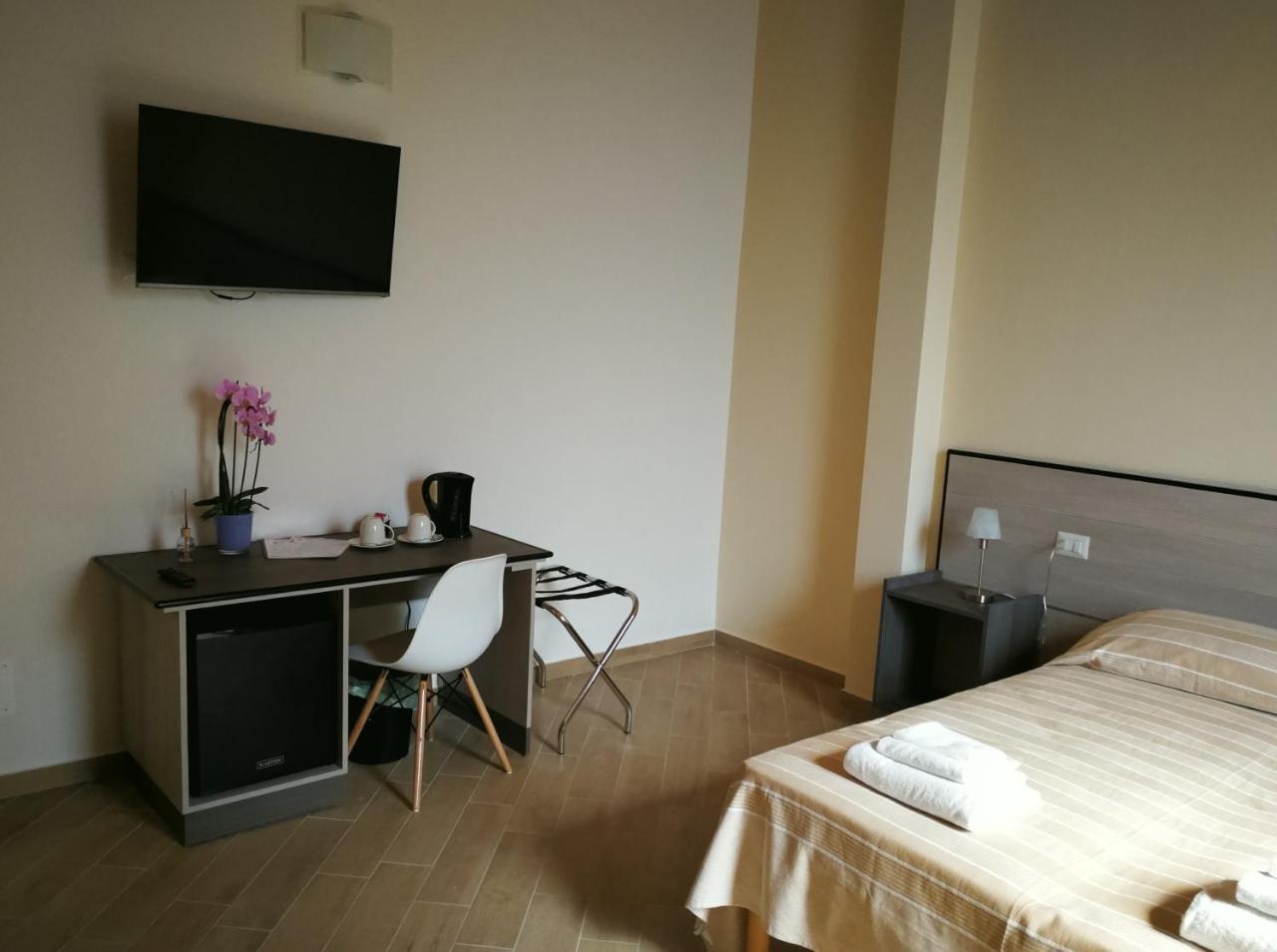 La Formica Hotel Civitavecchia Eksteriør billede